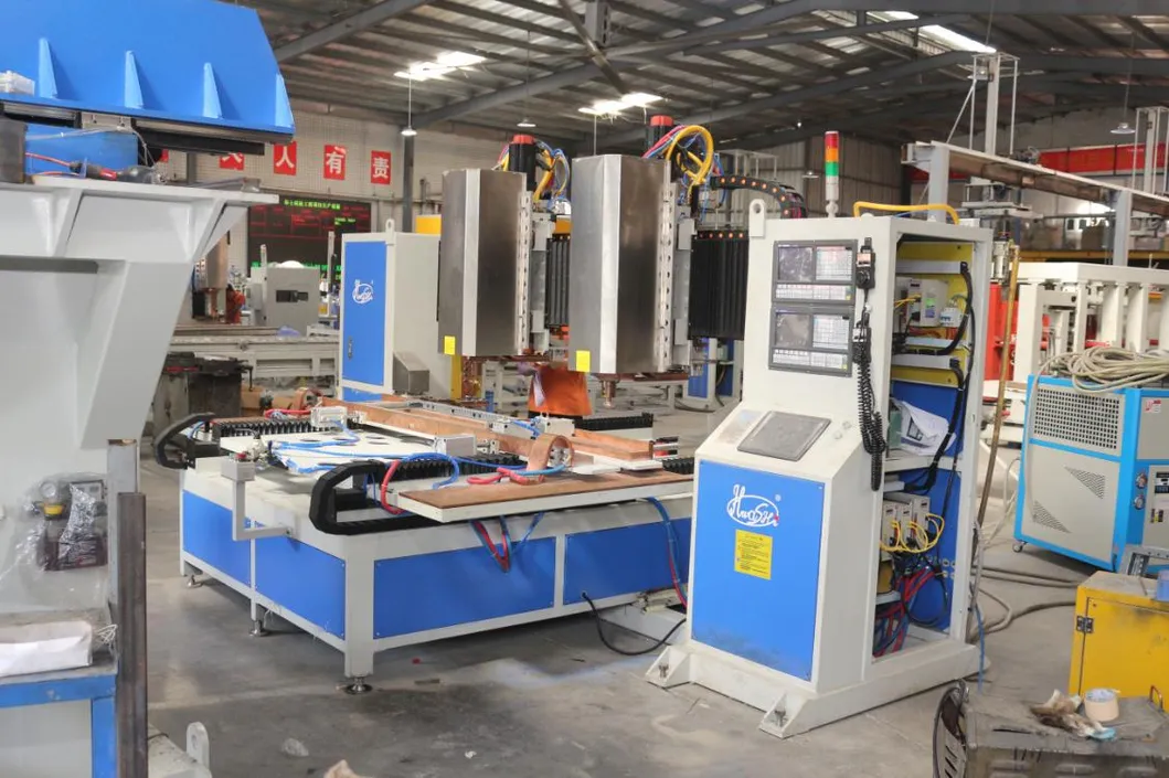 Hwashi CNC Seven 7axis podwójne głowice blachy metalowej Spot Weldinq Maszyna, automatyczny spawar blachy metalowej dla Squatrack 1